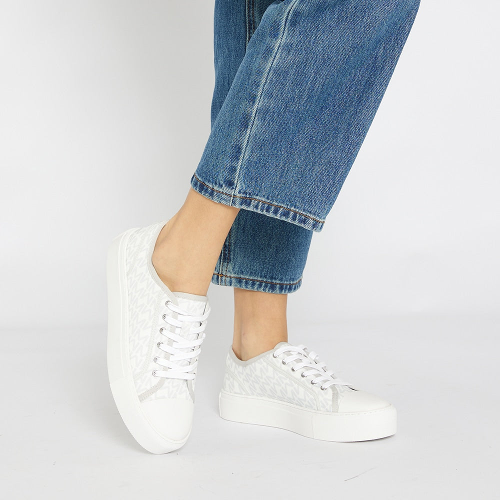 Jace Sneaker in White And Grey Leather