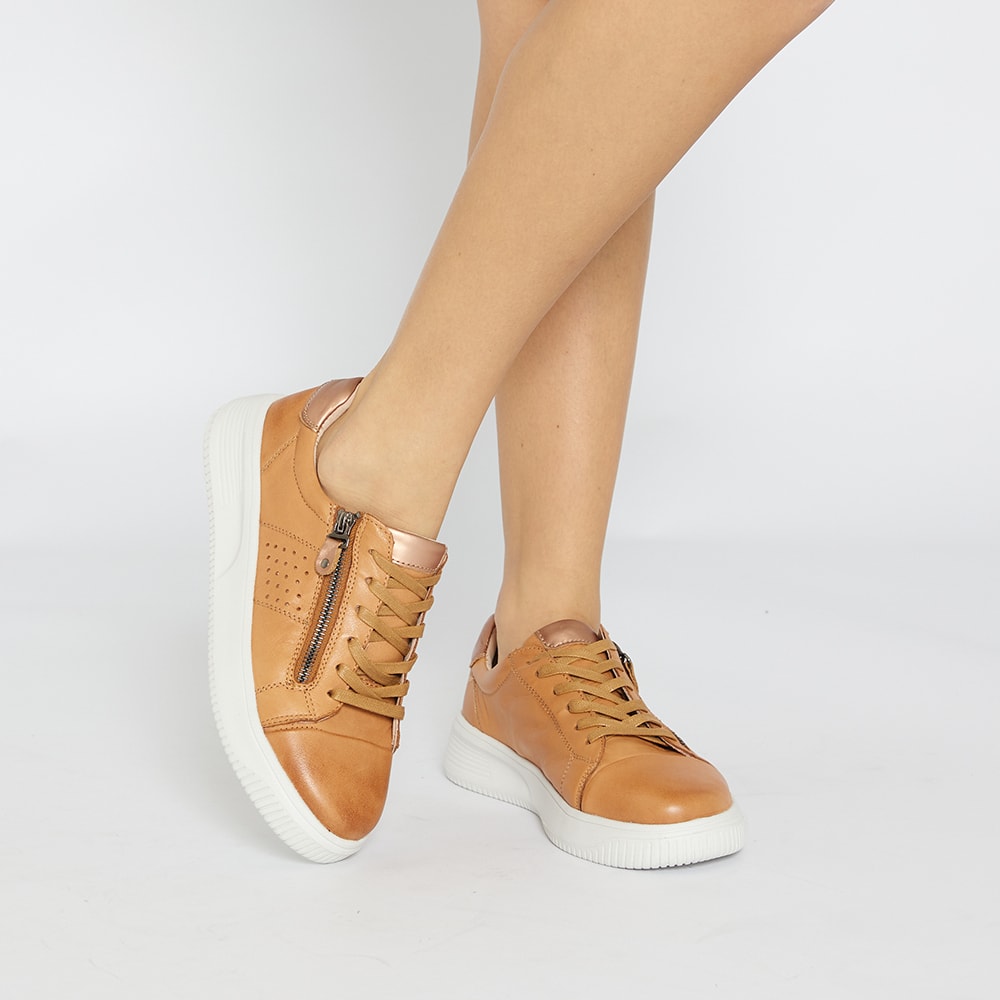 Novella Sneaker in Tan Leather