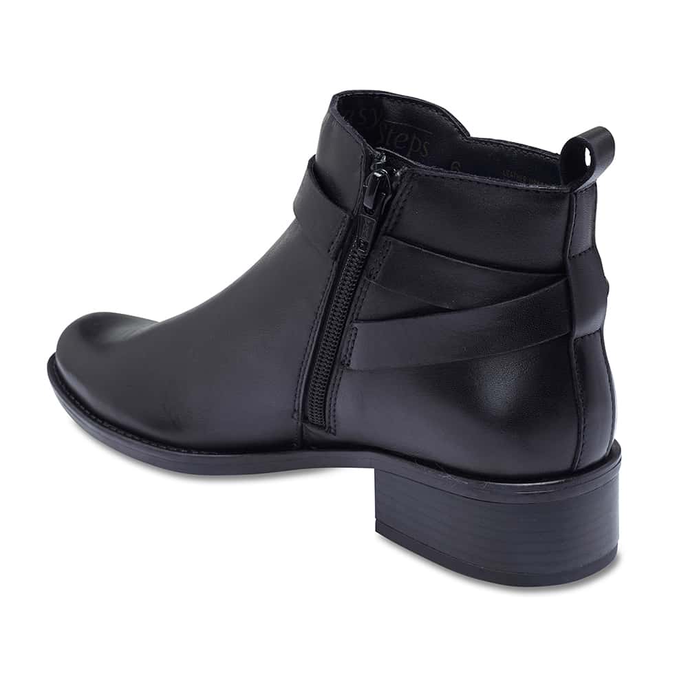 Alert Boot in Black Leather
