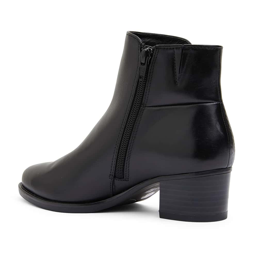 Dapper Boot in Black Leather