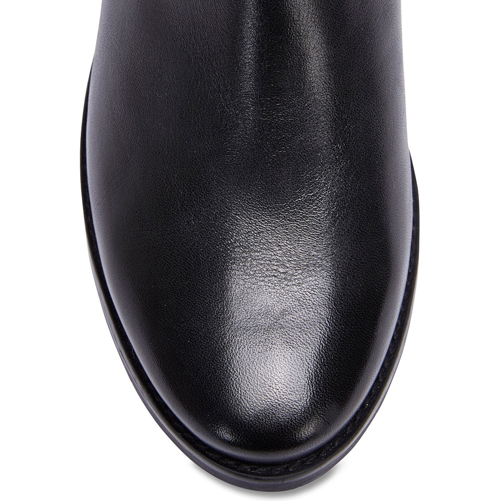 James Boot in Black Leather