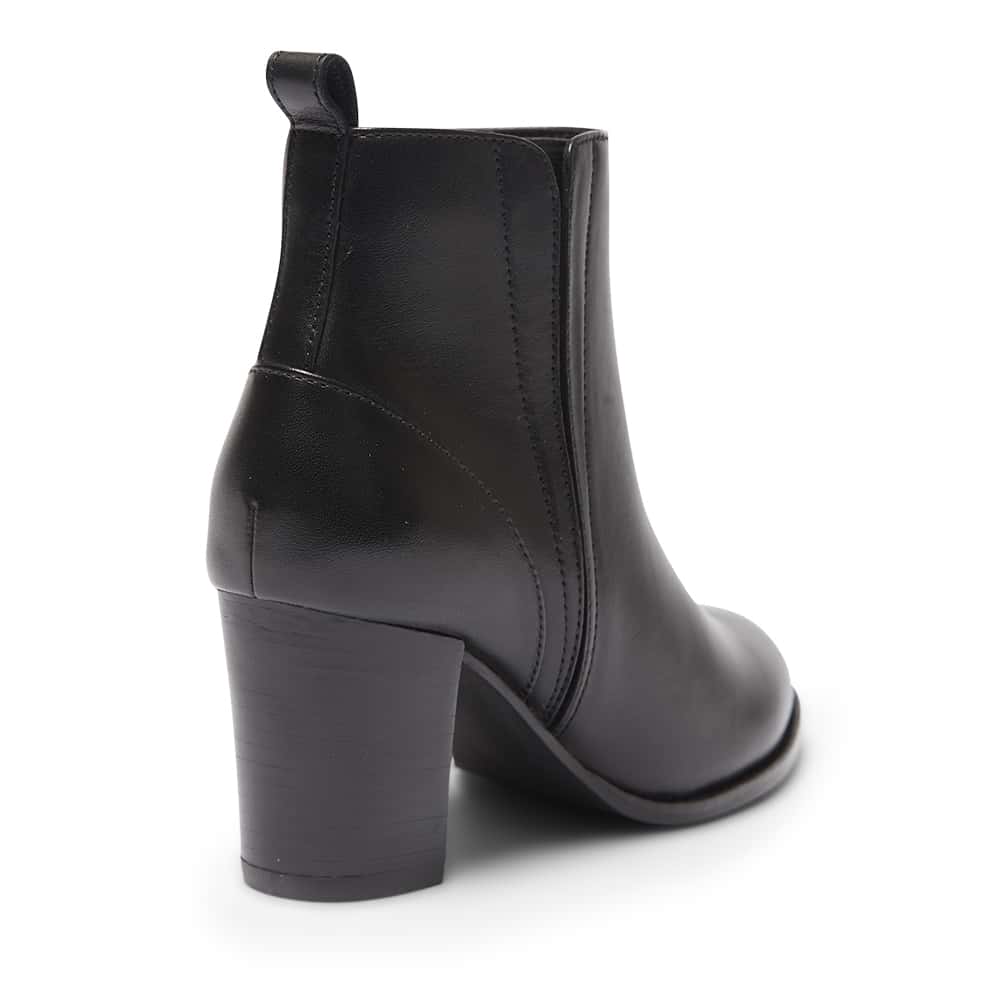 Geronimo Boot in Black Leather