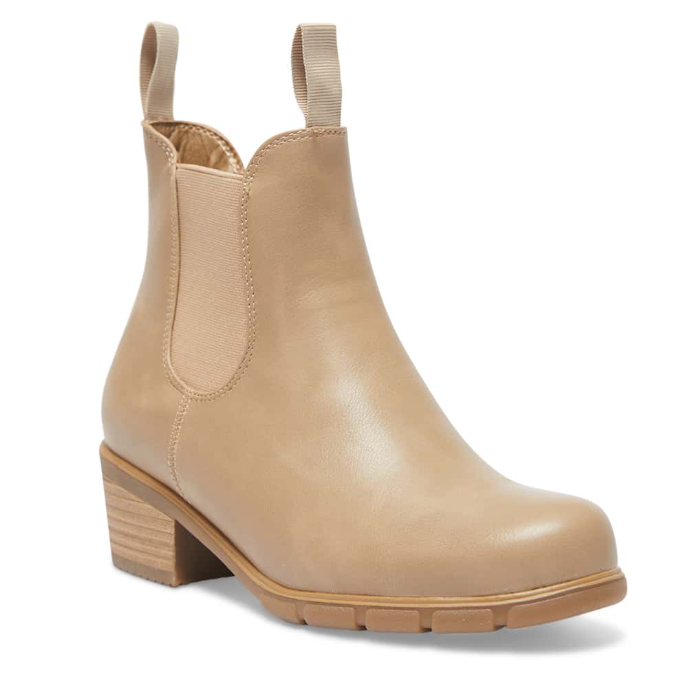 Hamlet Boot in Taupe Smooth Ravella Shoe HQ