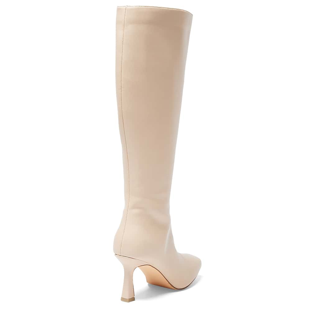 Trace Boot in Nude Smooth