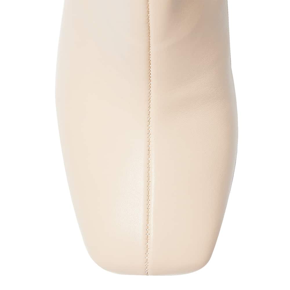 Trace Boot in Nude Smooth