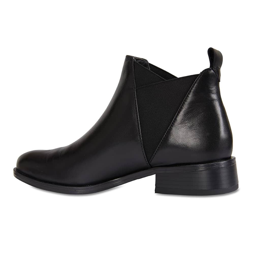 Jersey Boot in Black Leather