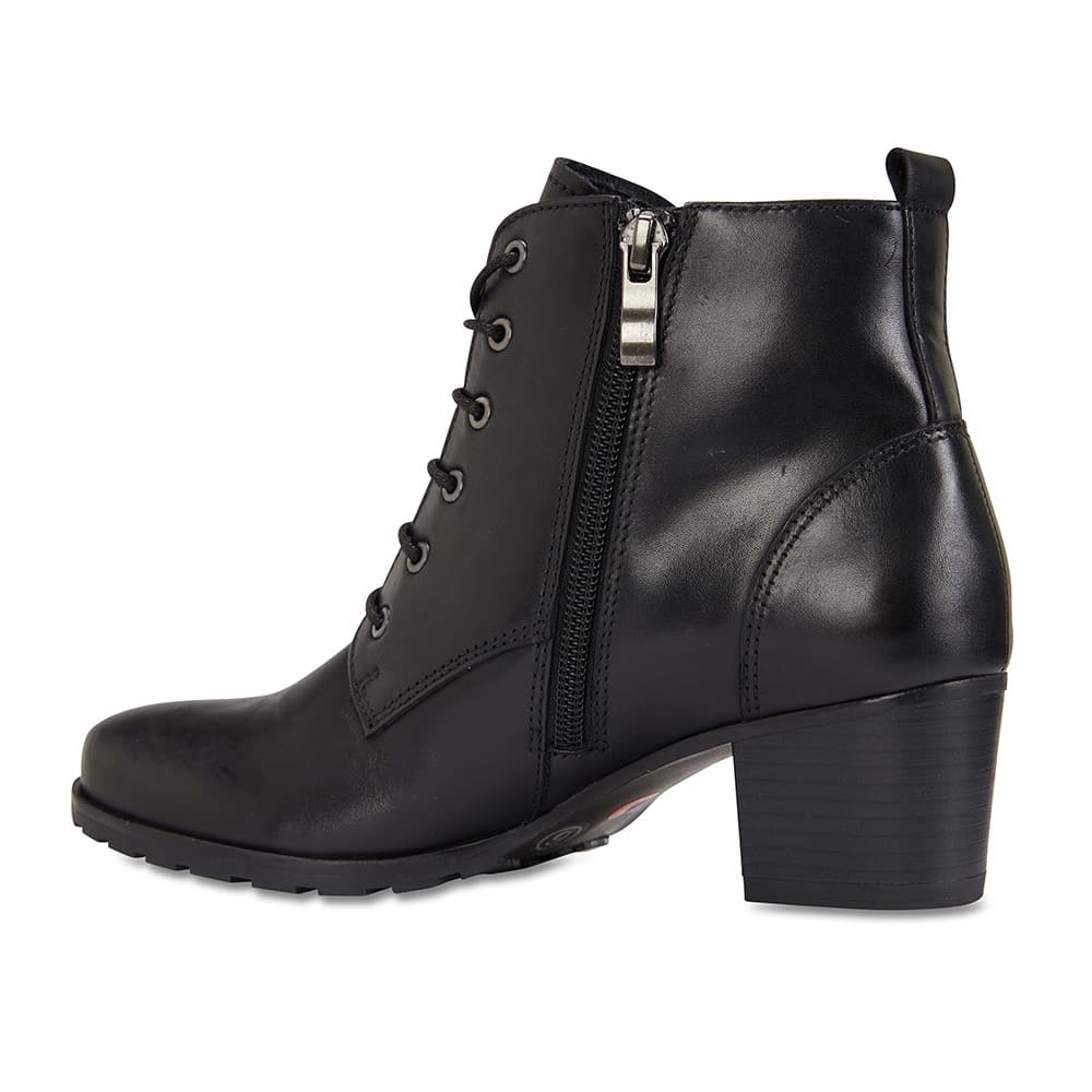 Kakadu Boot in Black Leather