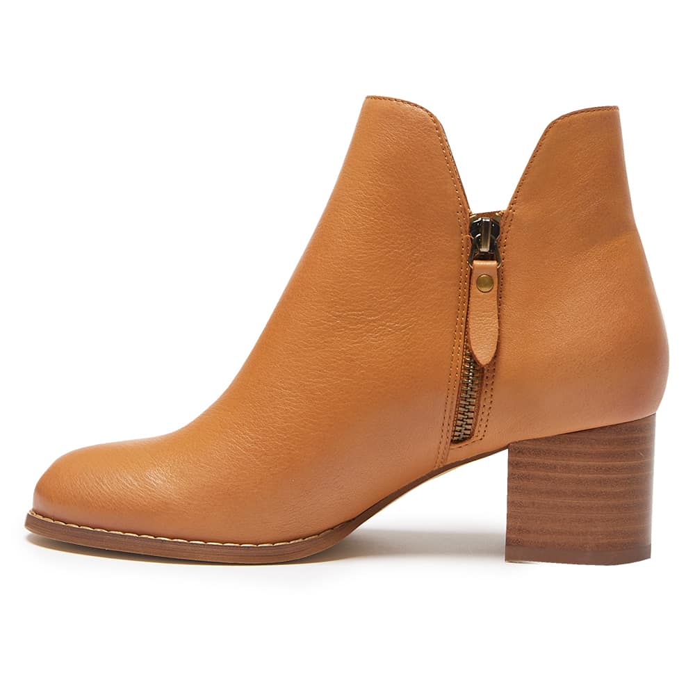 Latch Boot in Tan Leather Sandler Shoe HQ