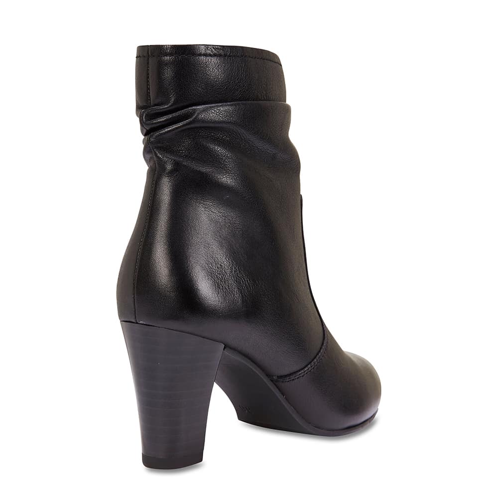 Pippa Boot in Black Leather