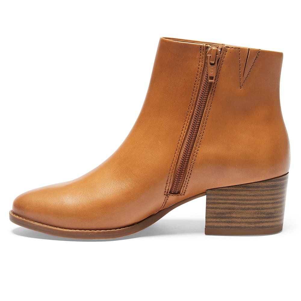 Vera Boot in Tan Leather Sandler Shoe HQ