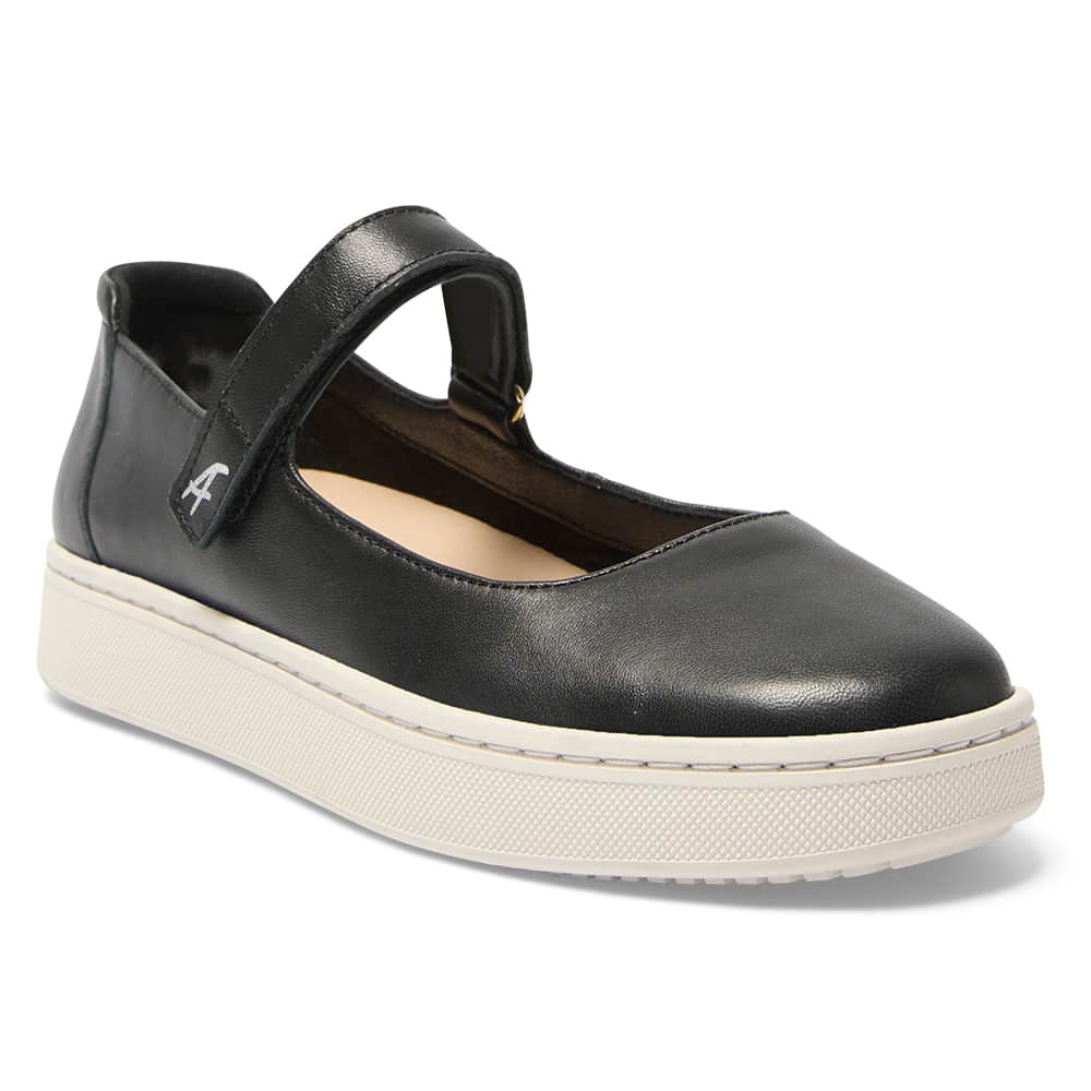 Albany Ballet Flat in Black Leather