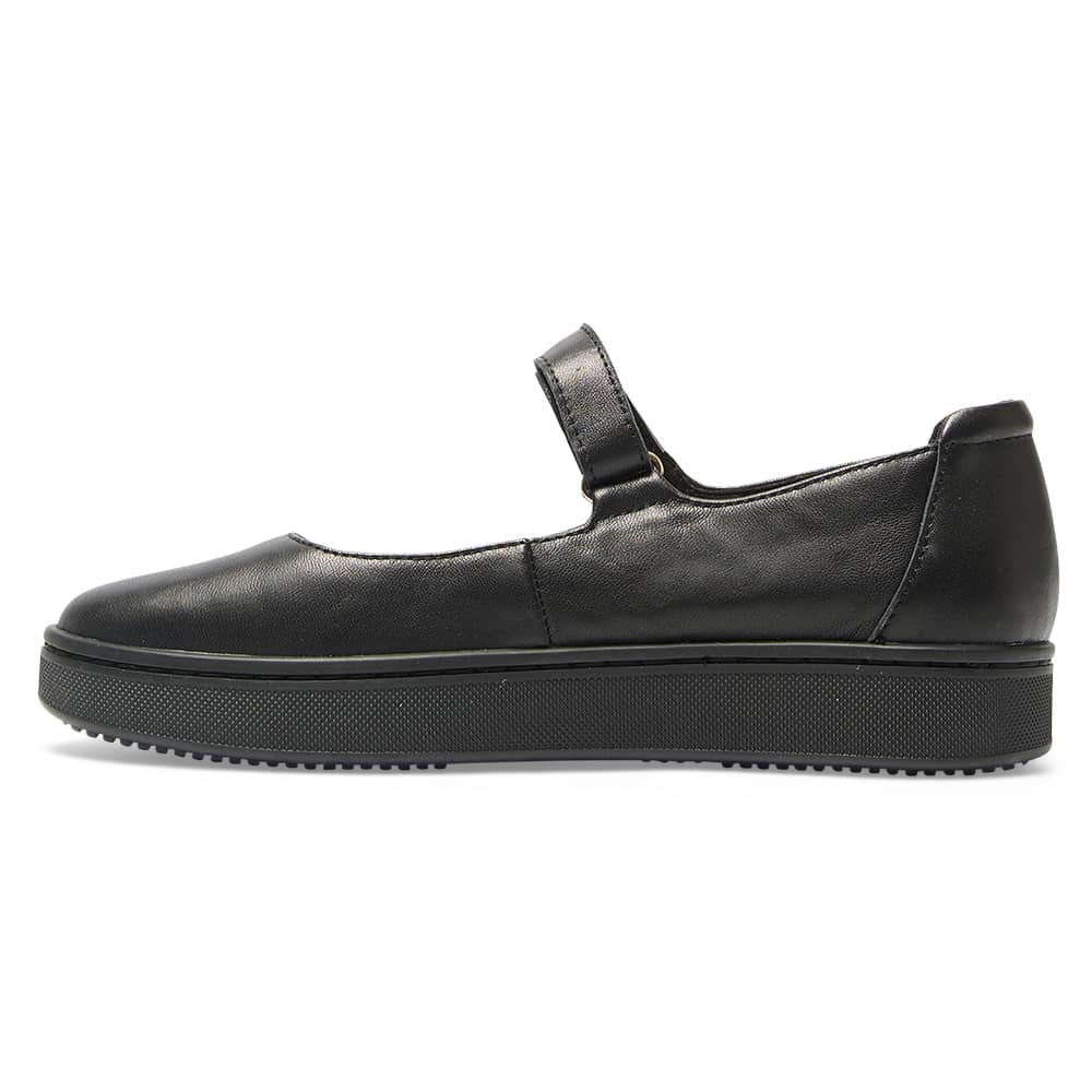 Albany Ballet Flat in Black On Black Leather
