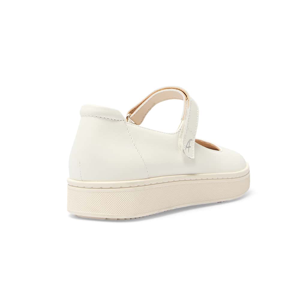 Albany Ballet Flat in White Leather