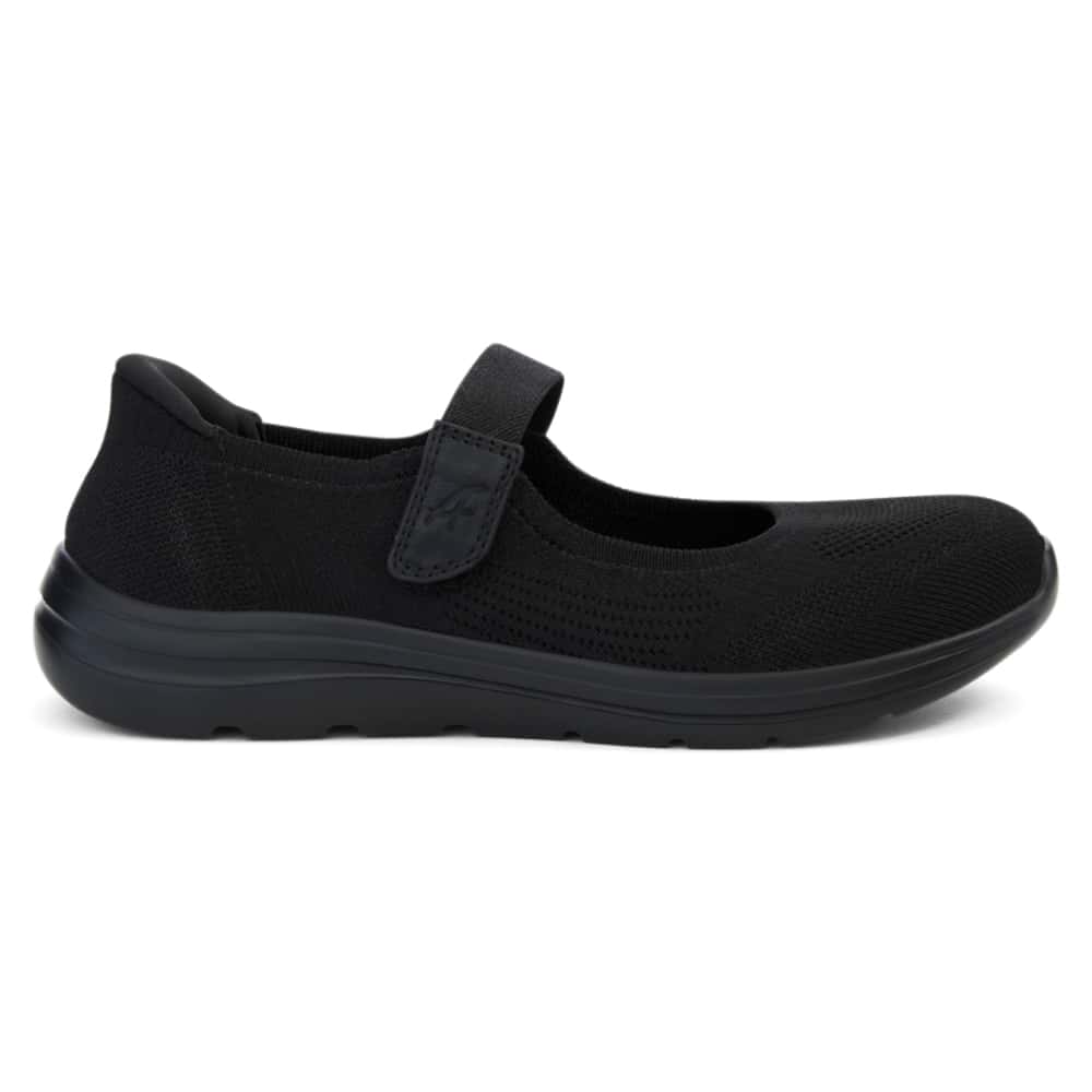 Carter Sneaker in Black On Black