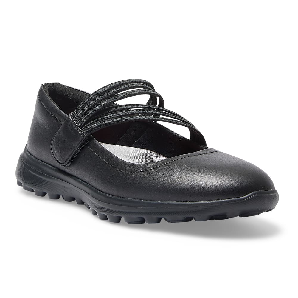 Olsen Ballet Flat in Black On Black