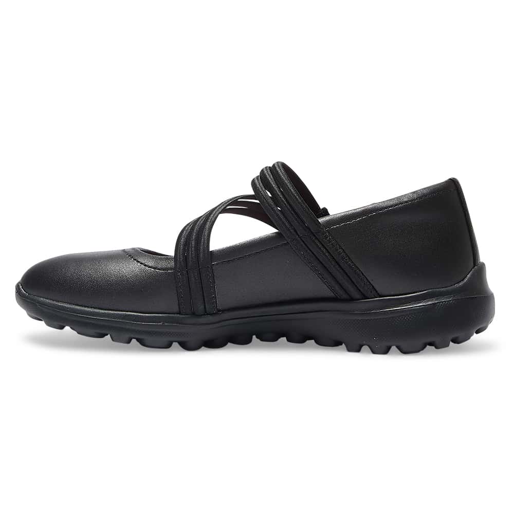 Olsen Ballet Flat in Black On Black