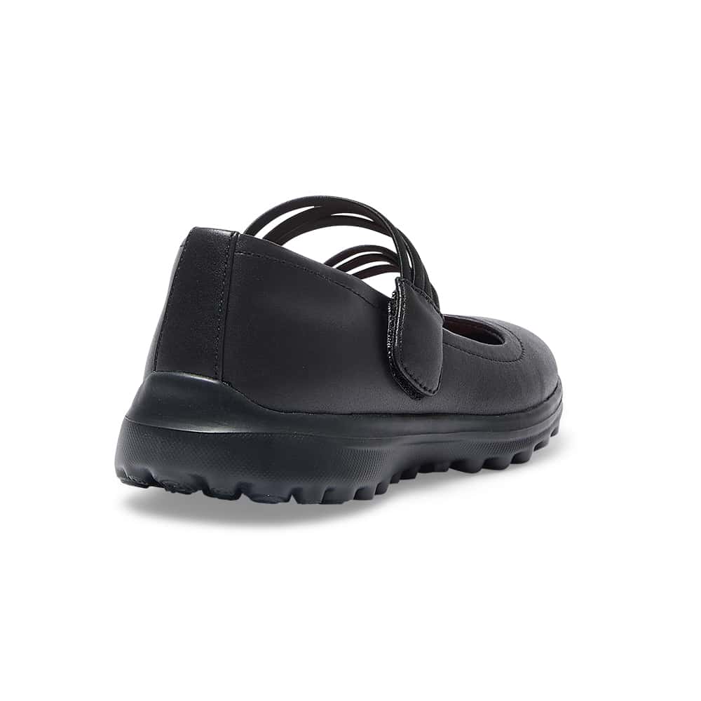 Olsen Ballet Flat in Black On Black