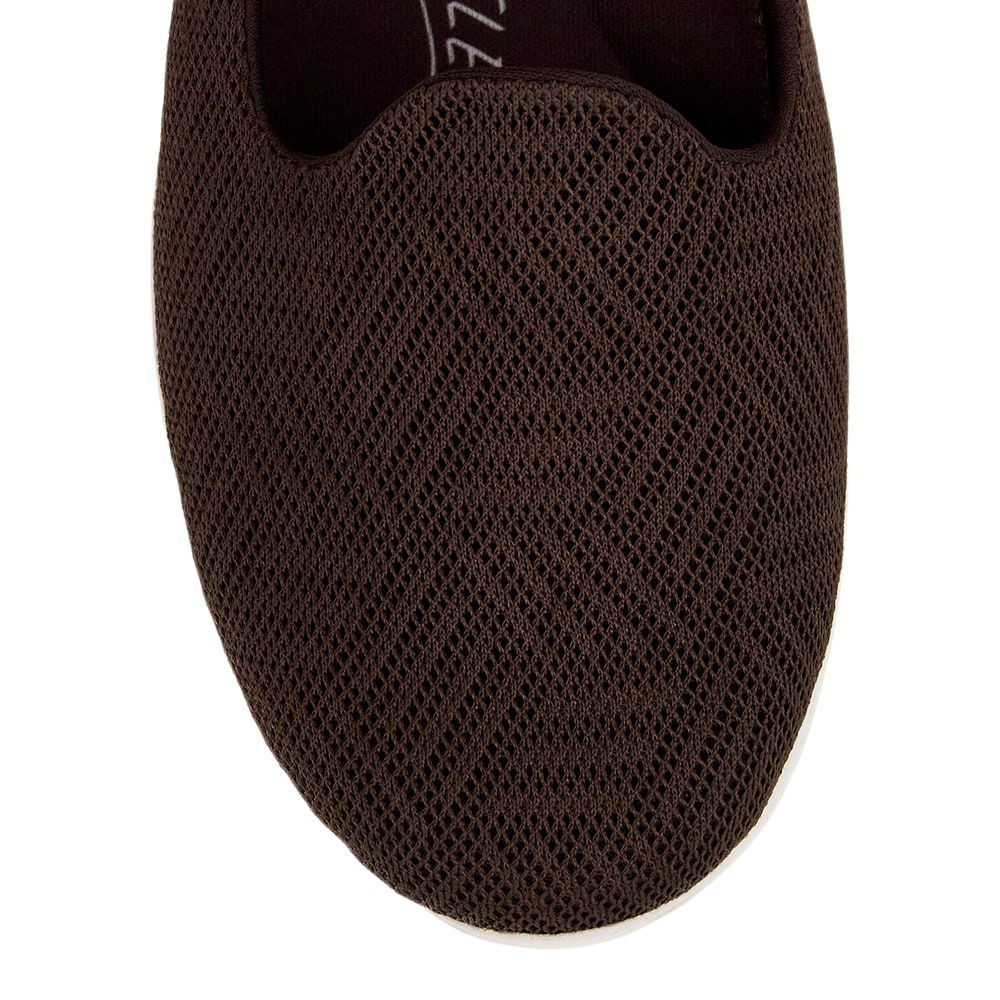 Perry Sneaker in Chocolate Stretch