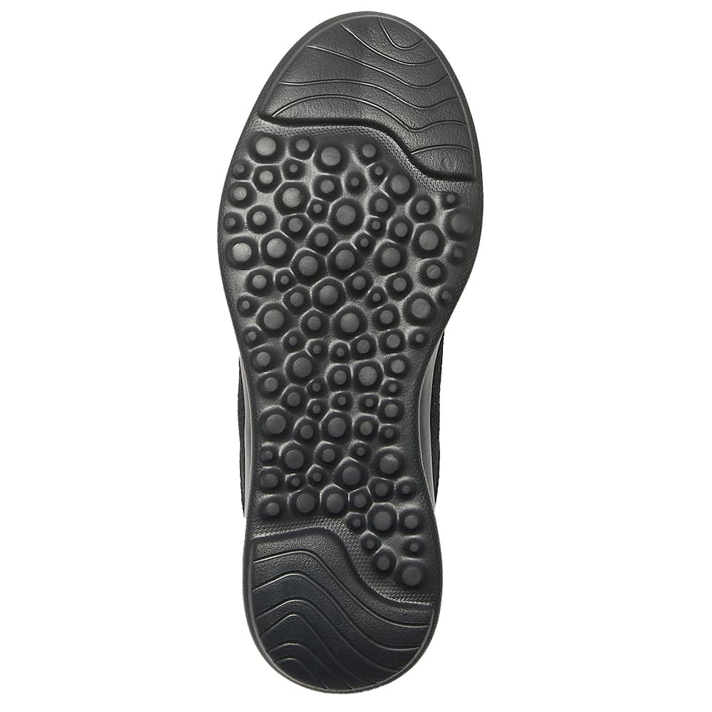 Quantum Sneaker in Black On Black