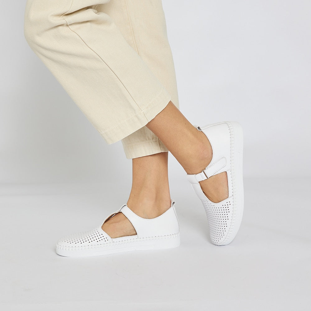 Ricky Flat in White Leather