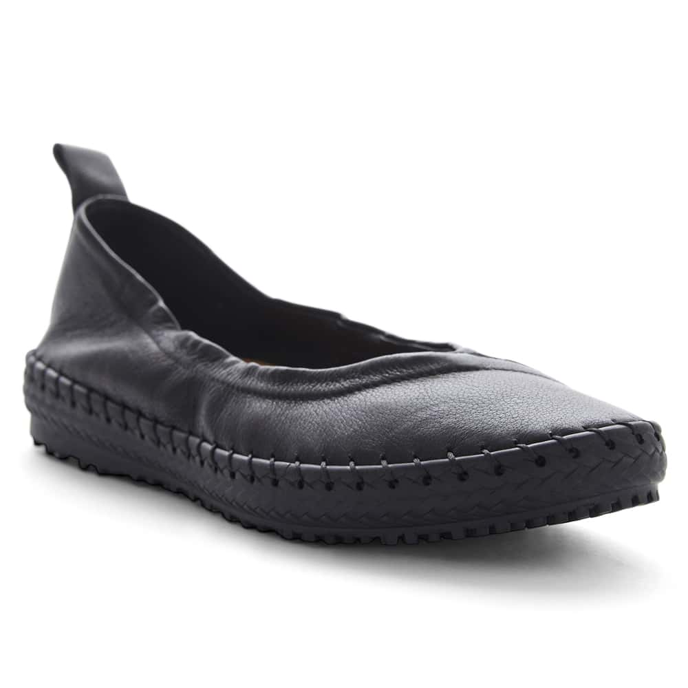 Rosalia Flat in Black Leather