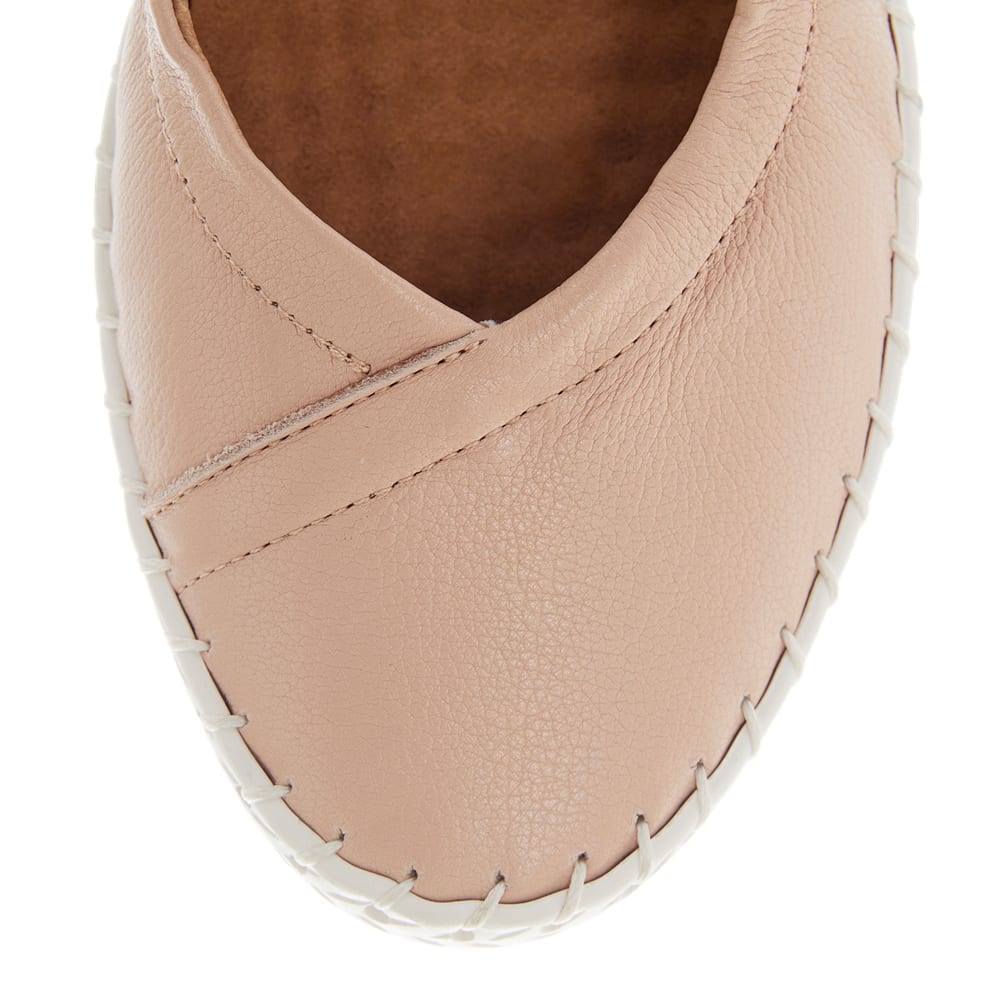 Rosalia Ballet Flat in Blush Leather