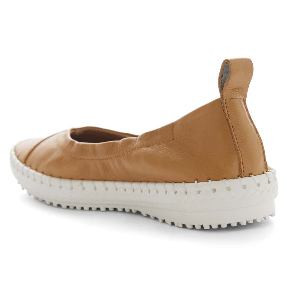Rosalia Flat in Tan Leather