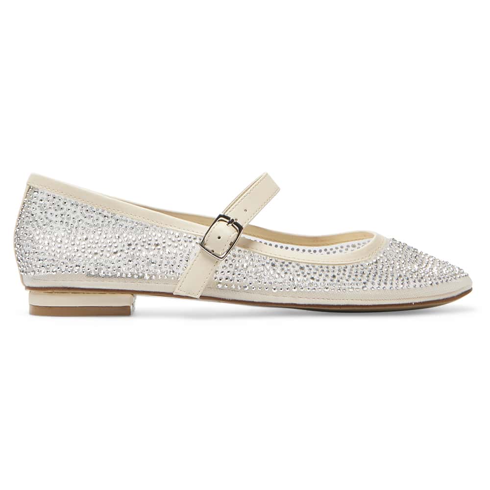 Topaz Flat in Ivory Smooth