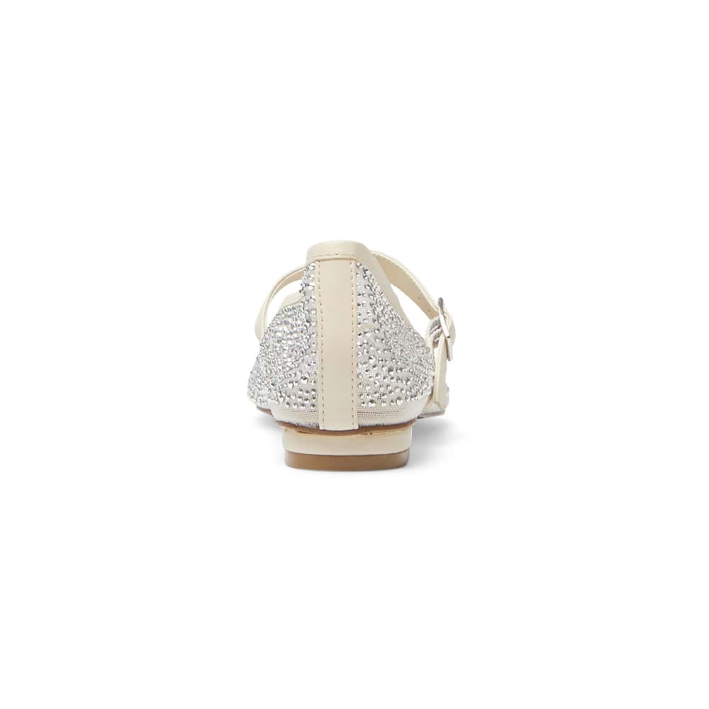 Topaz Flat in Ivory Smooth