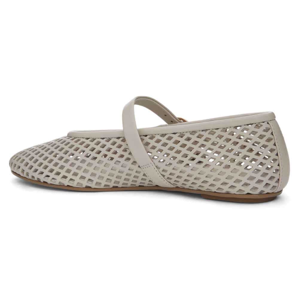 Arla Ballet Flat in Ivory Leather