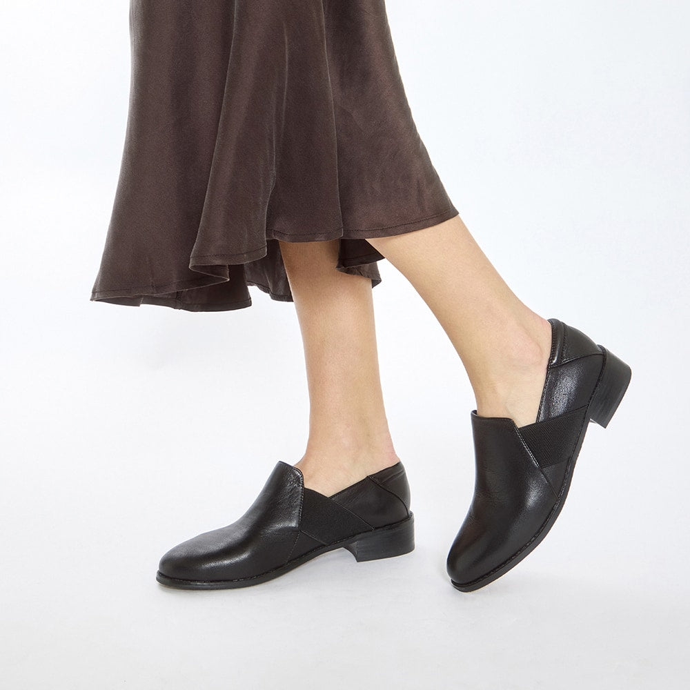 Baron Heel in Black Leather