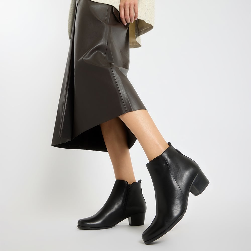 Brady Boot in Black Leather