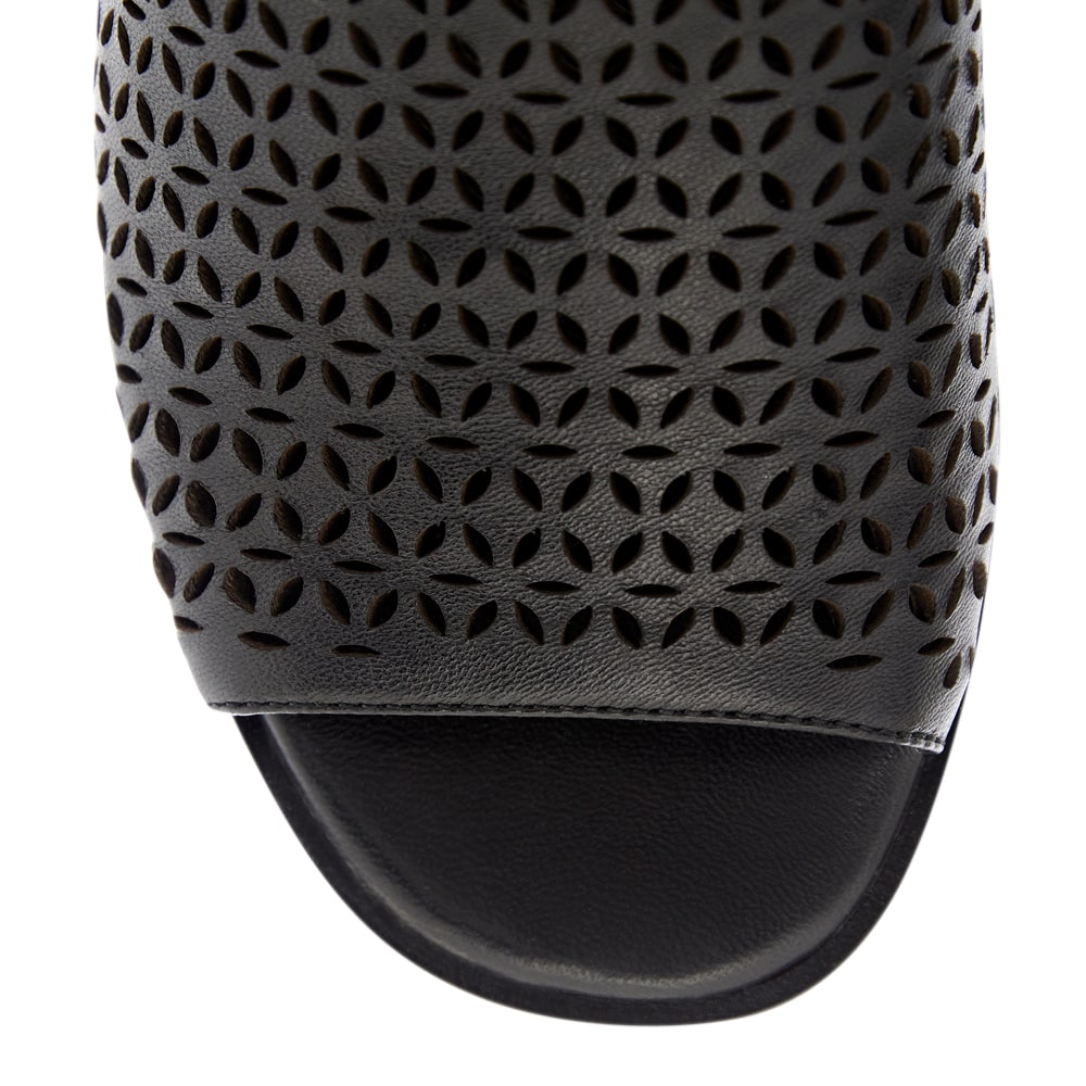 Dane Wedge in Black Leather