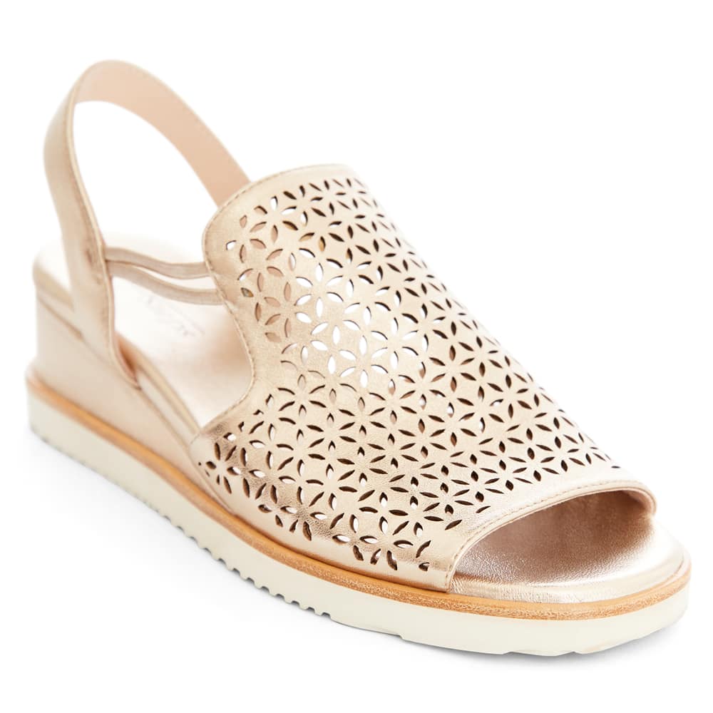 Dane Wedge in Pewter Leather