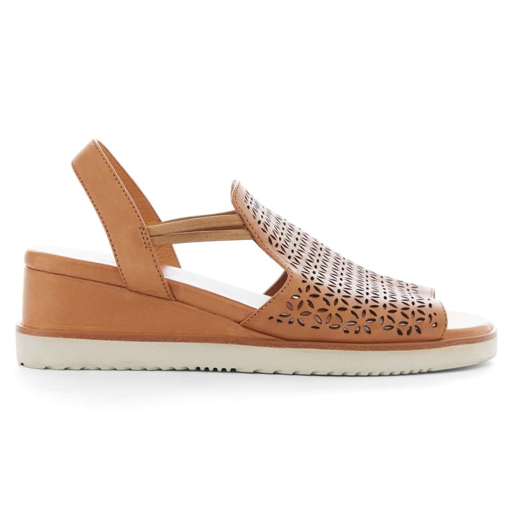 Dane Wedge in Tan Leather
