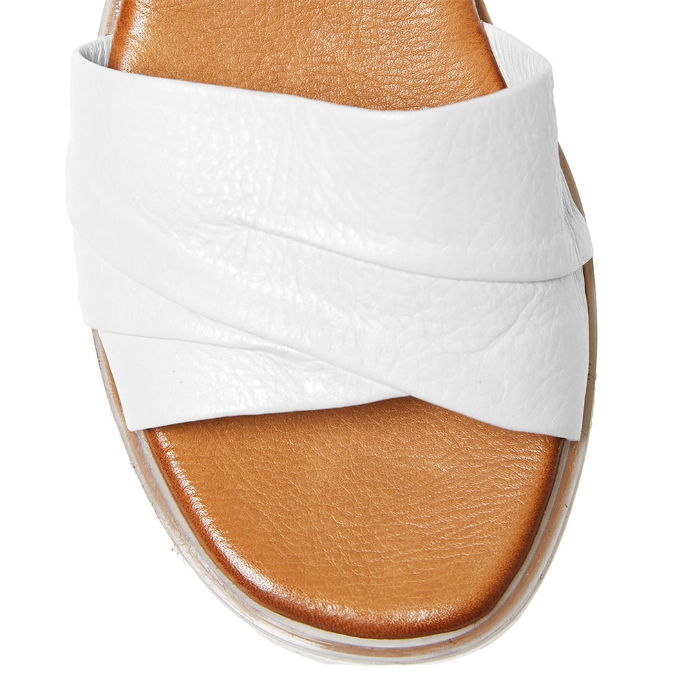 Dawn Heel in White Leather