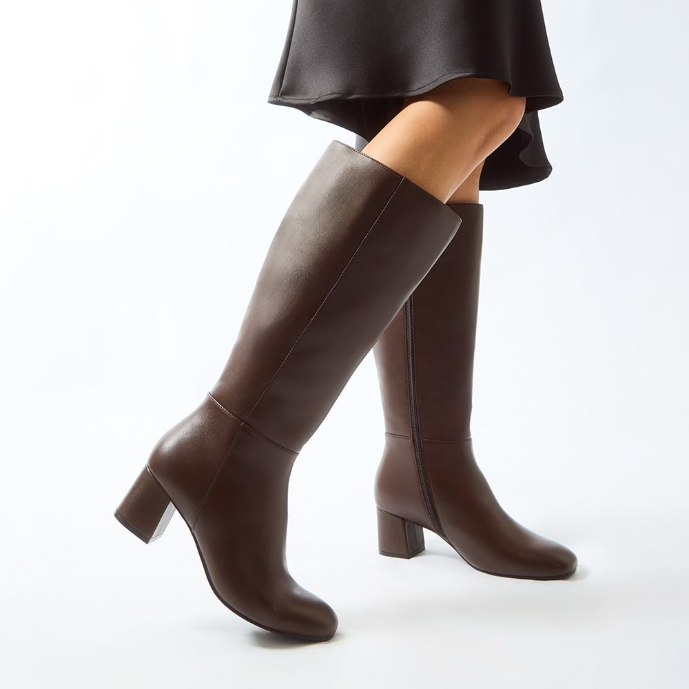 Debut Boot in Chocolate Glove Leather
