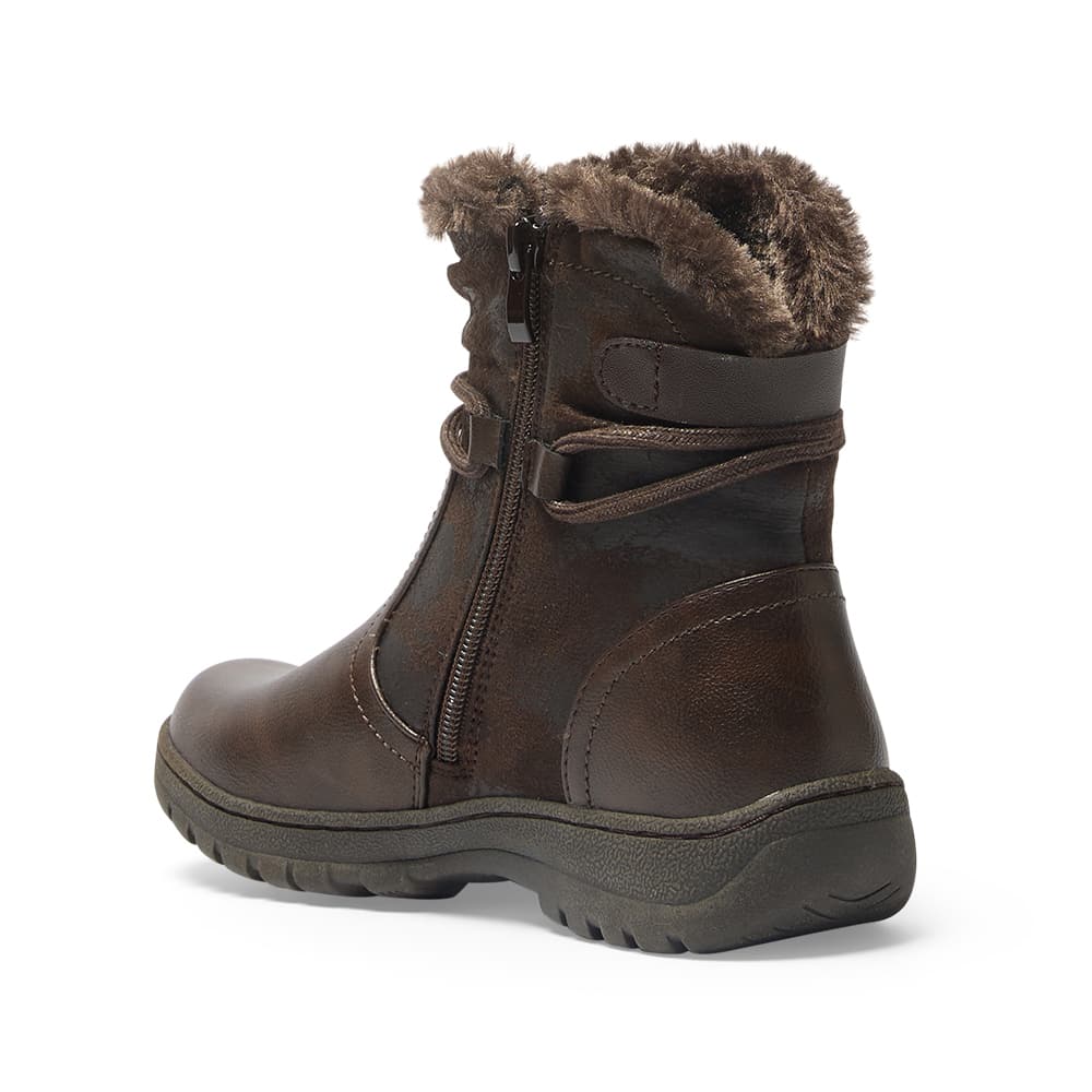 Eskimo Boot in Chocolate  Smooth