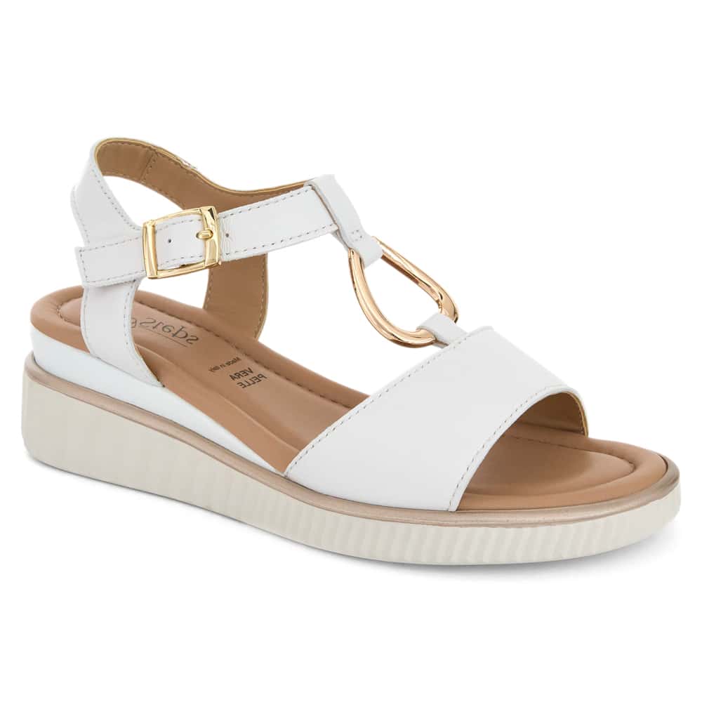 Fasinate Wedge in White Leather