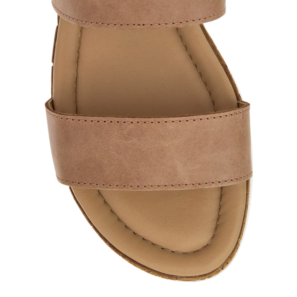 Ibis Wedge in Camel Leather