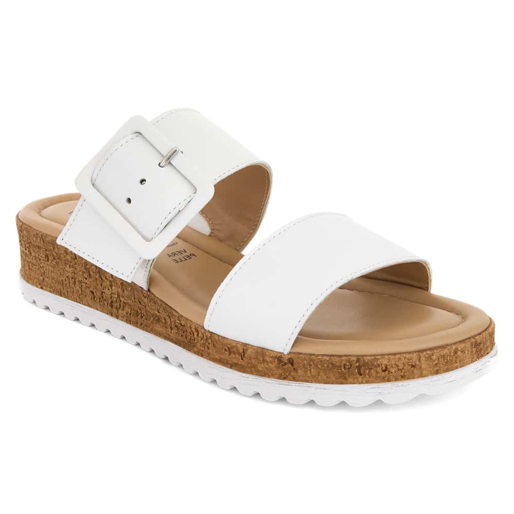 Isla Wedge in White Leather