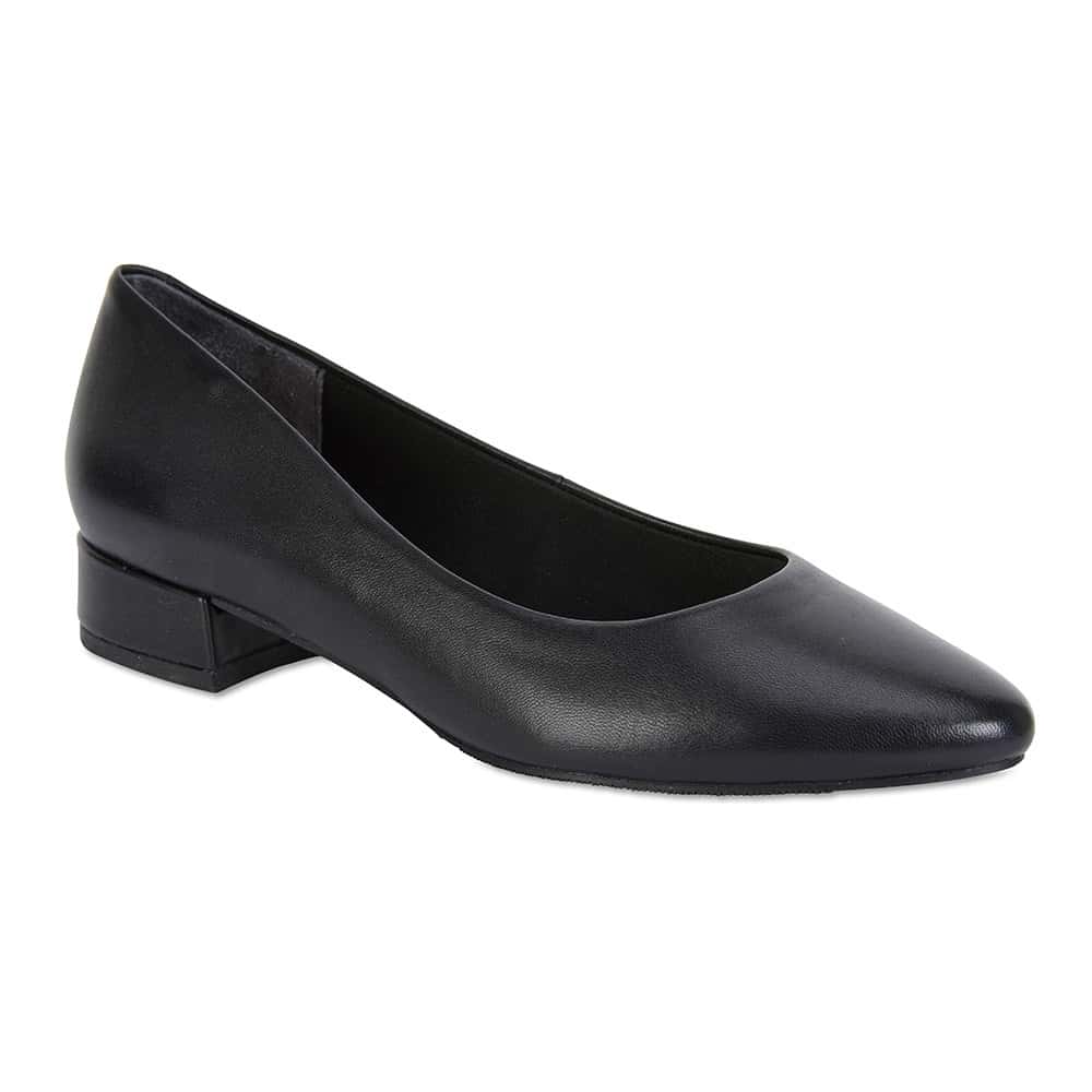 Janine Pumps in Black Leather