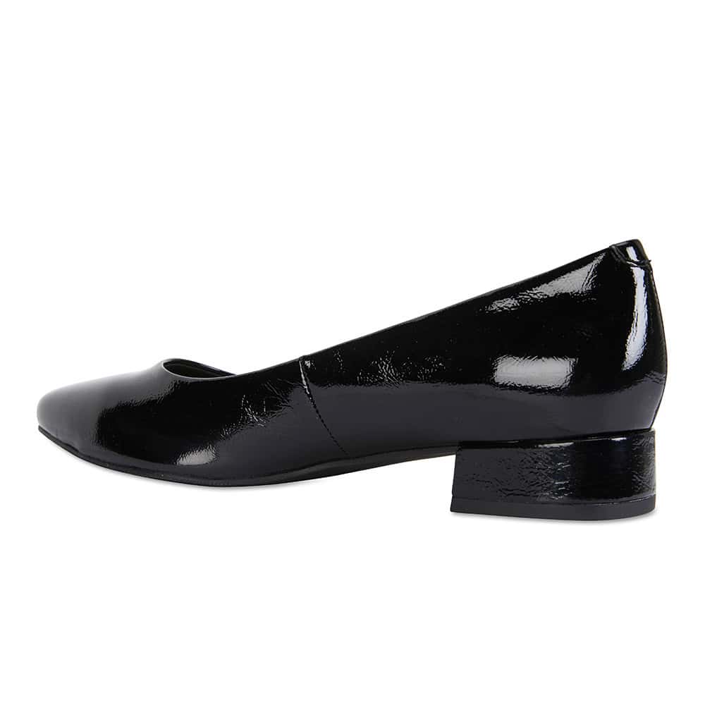 Janine Pumps in Black Patent