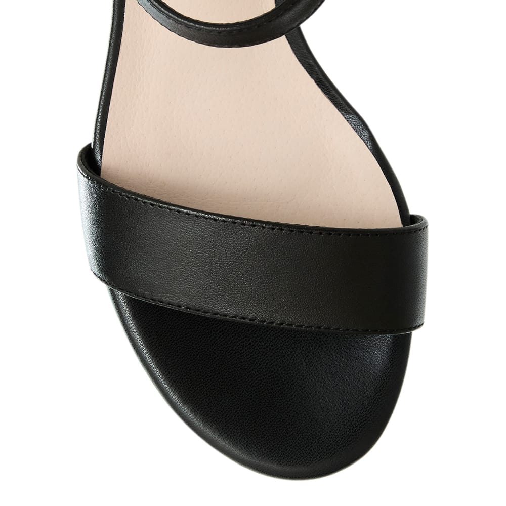 Madrid Heel in Black Leather