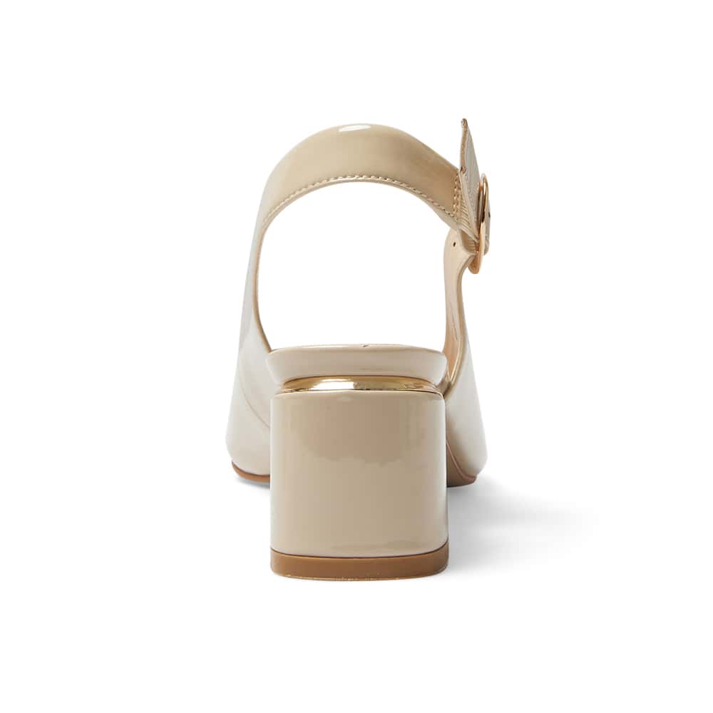 Martina Heel in Nude Patent