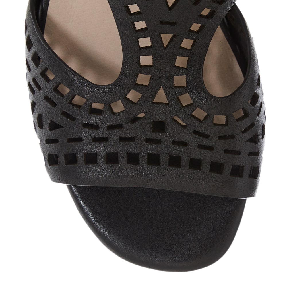 Narnia Heel in Black Leather