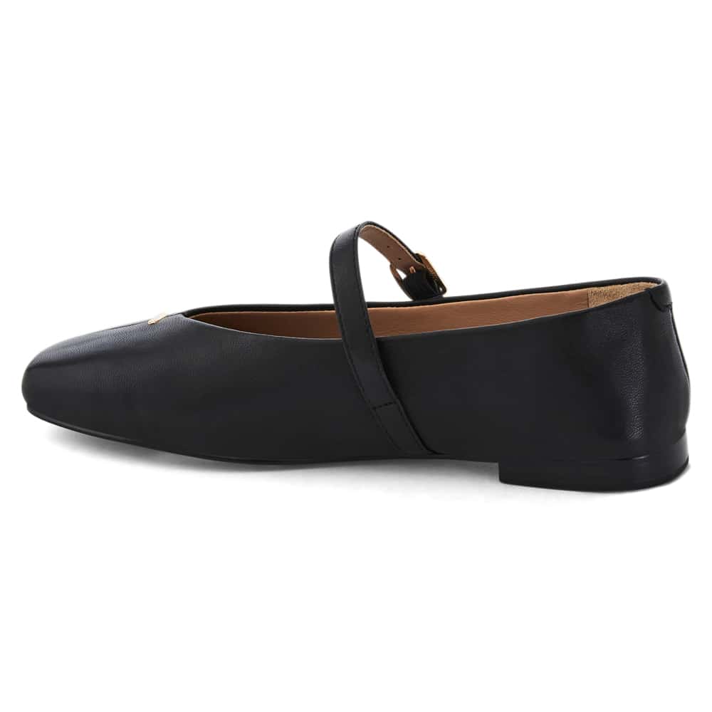 Pearl Ballet Flat in Black Leather