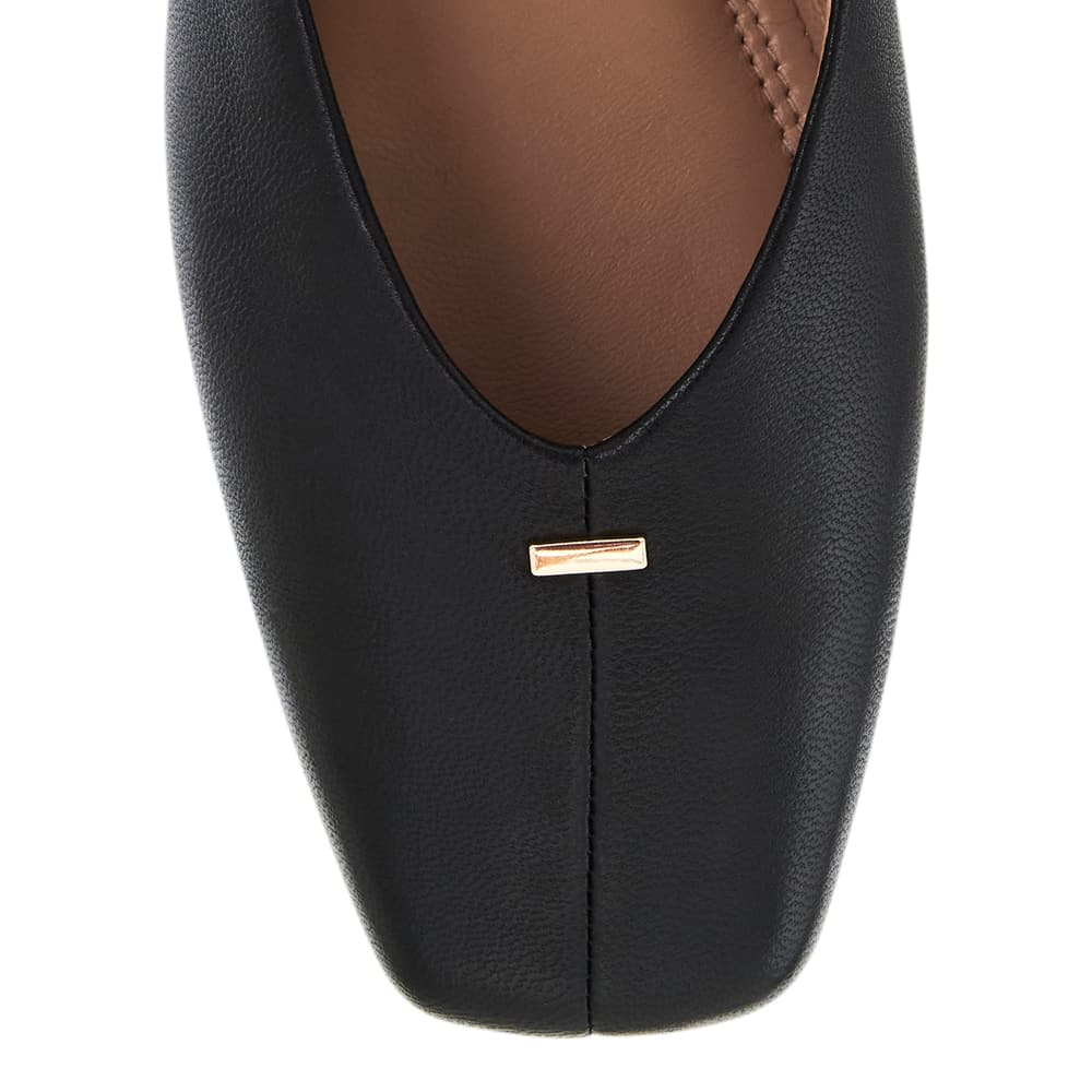 Pearl Ballet Flat in Black Leather