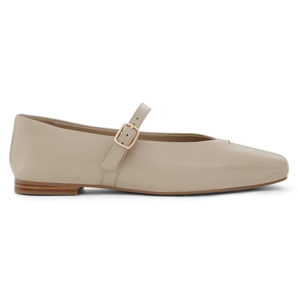 Pearl Ballet Flat in Ivory Leather
