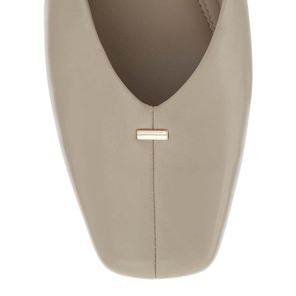 Pearl Ballet Flat in Ivory Leather